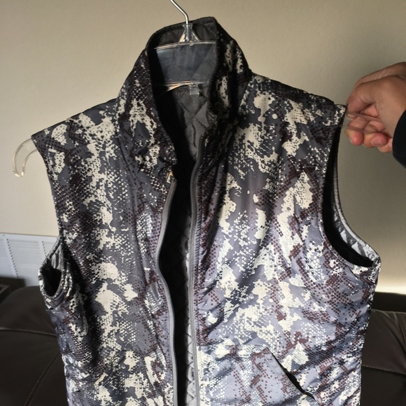 Reversible Vest - Picture 2 of 2